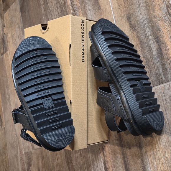 Dr. Martens Voss II Athena Black Platform Sandals, EU 38, Listing as Size 8 - Picture 11 of 16